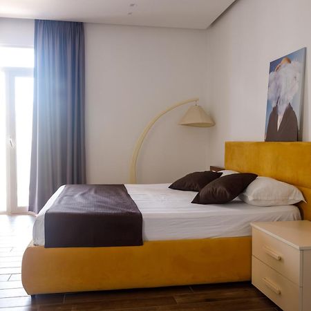 Amh Hotel Durrës Extérieur photo