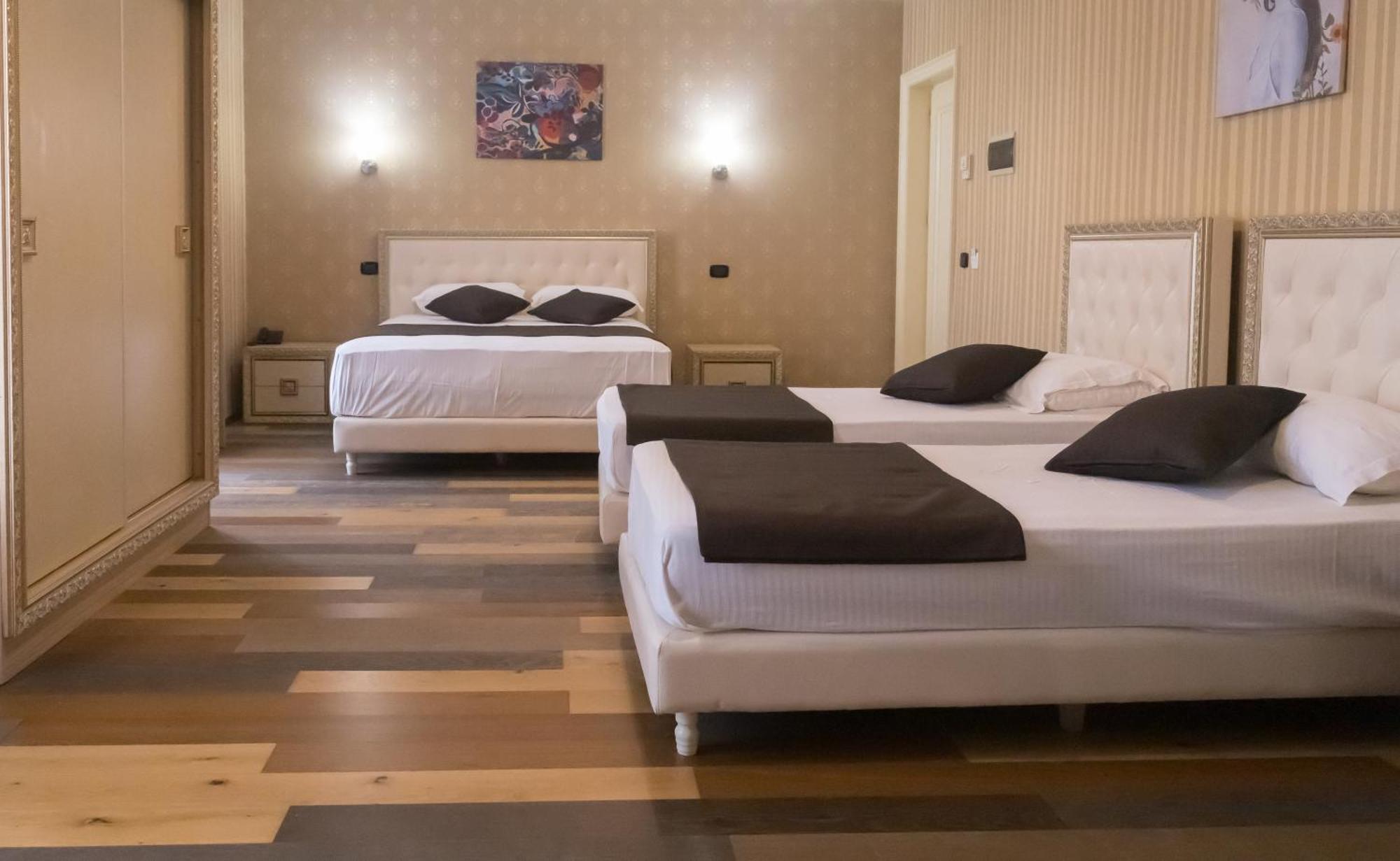Amh Hotel Durrës Extérieur photo