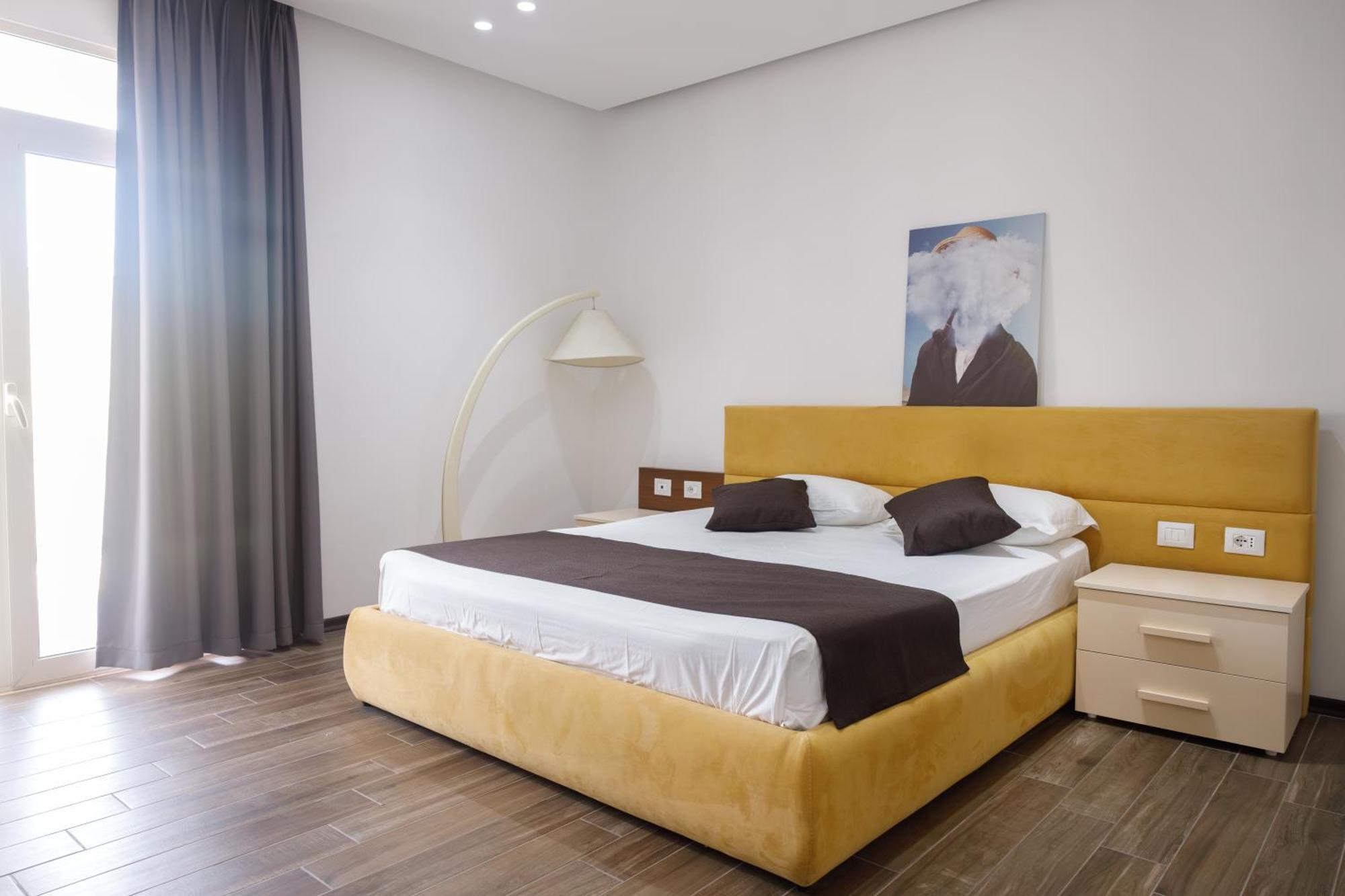 Amh Hotel Durrës Extérieur photo