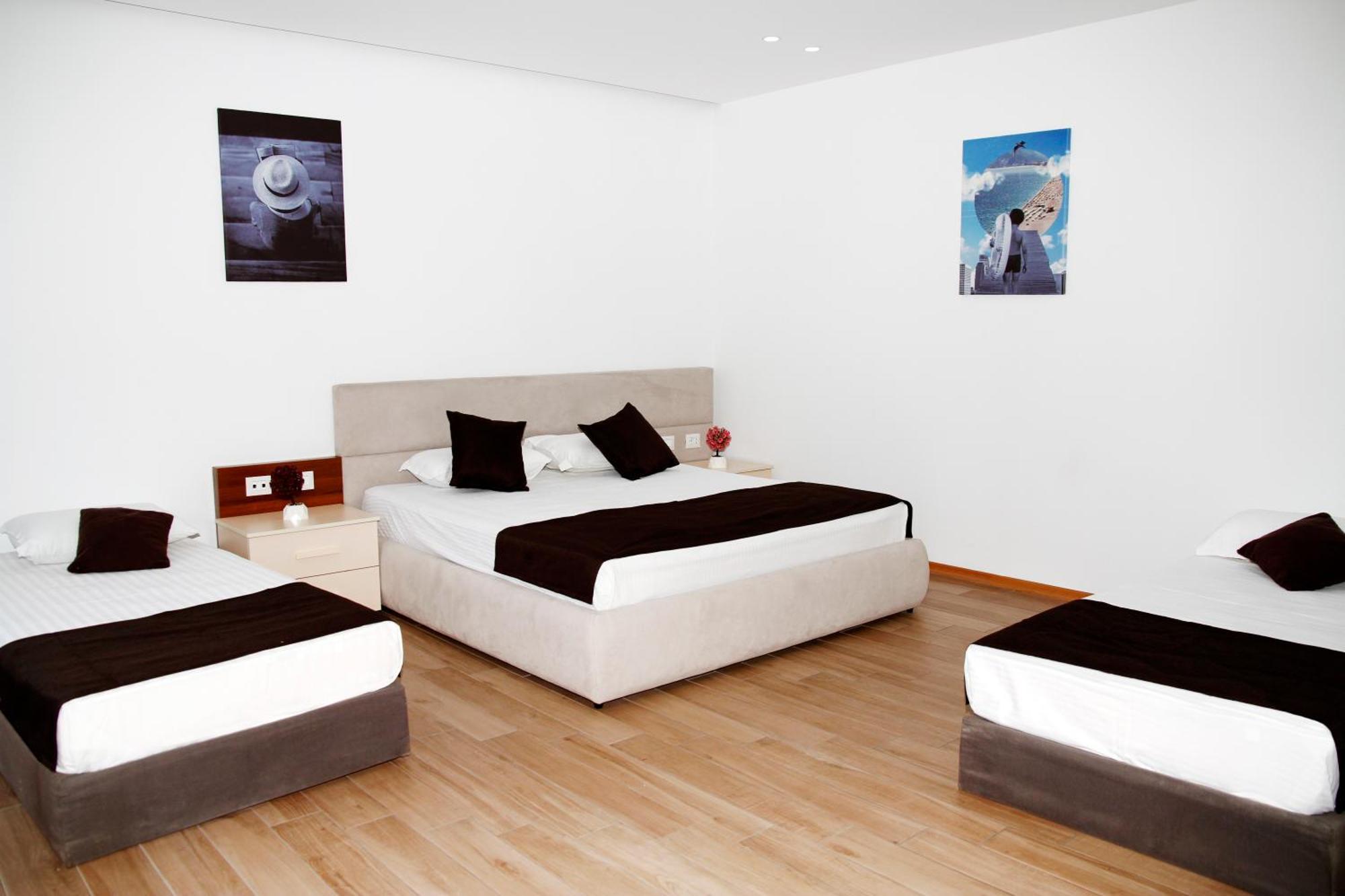 Amh Hotel Durrës Extérieur photo