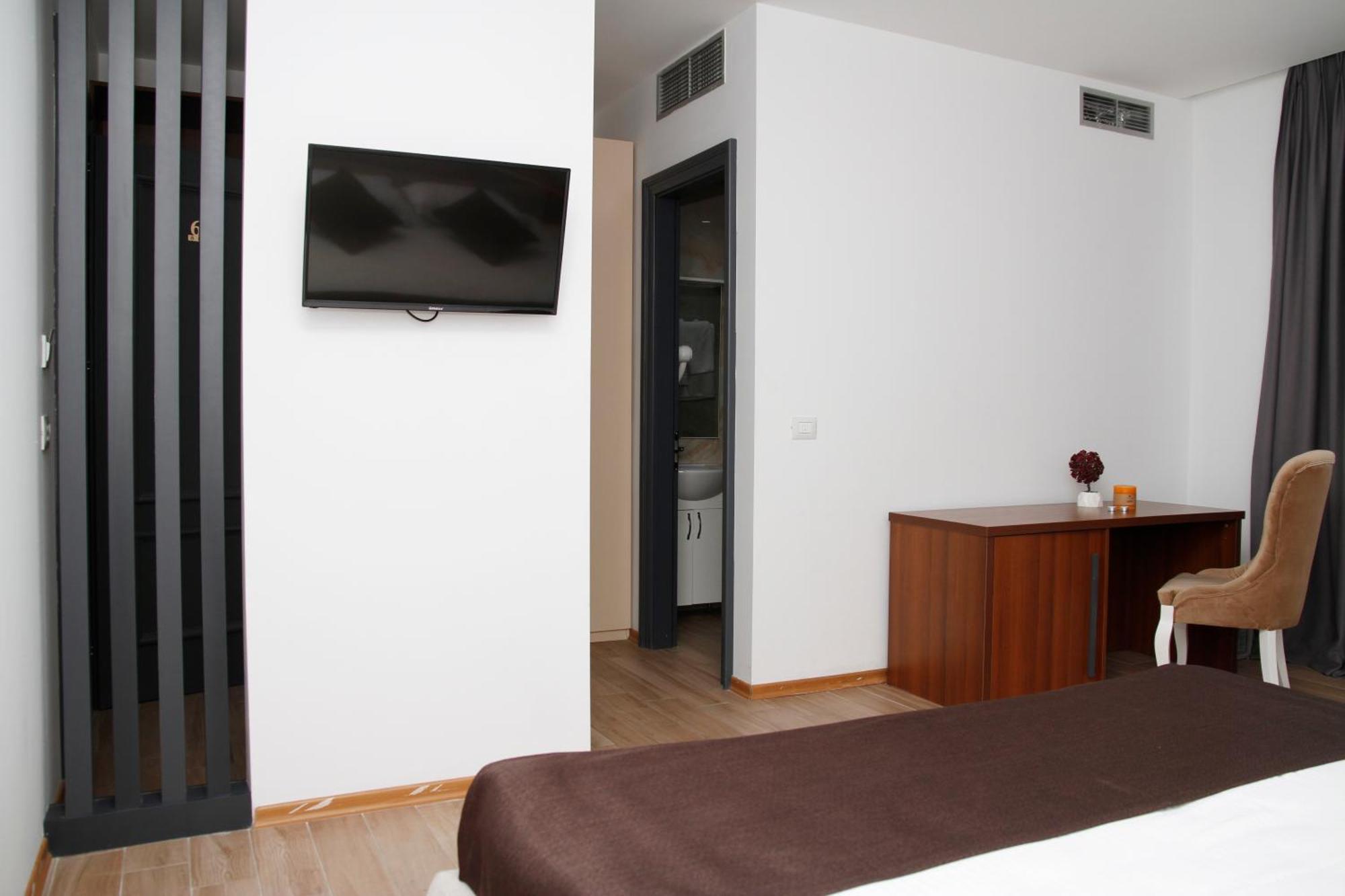 Amh Hotel Durrës Extérieur photo
