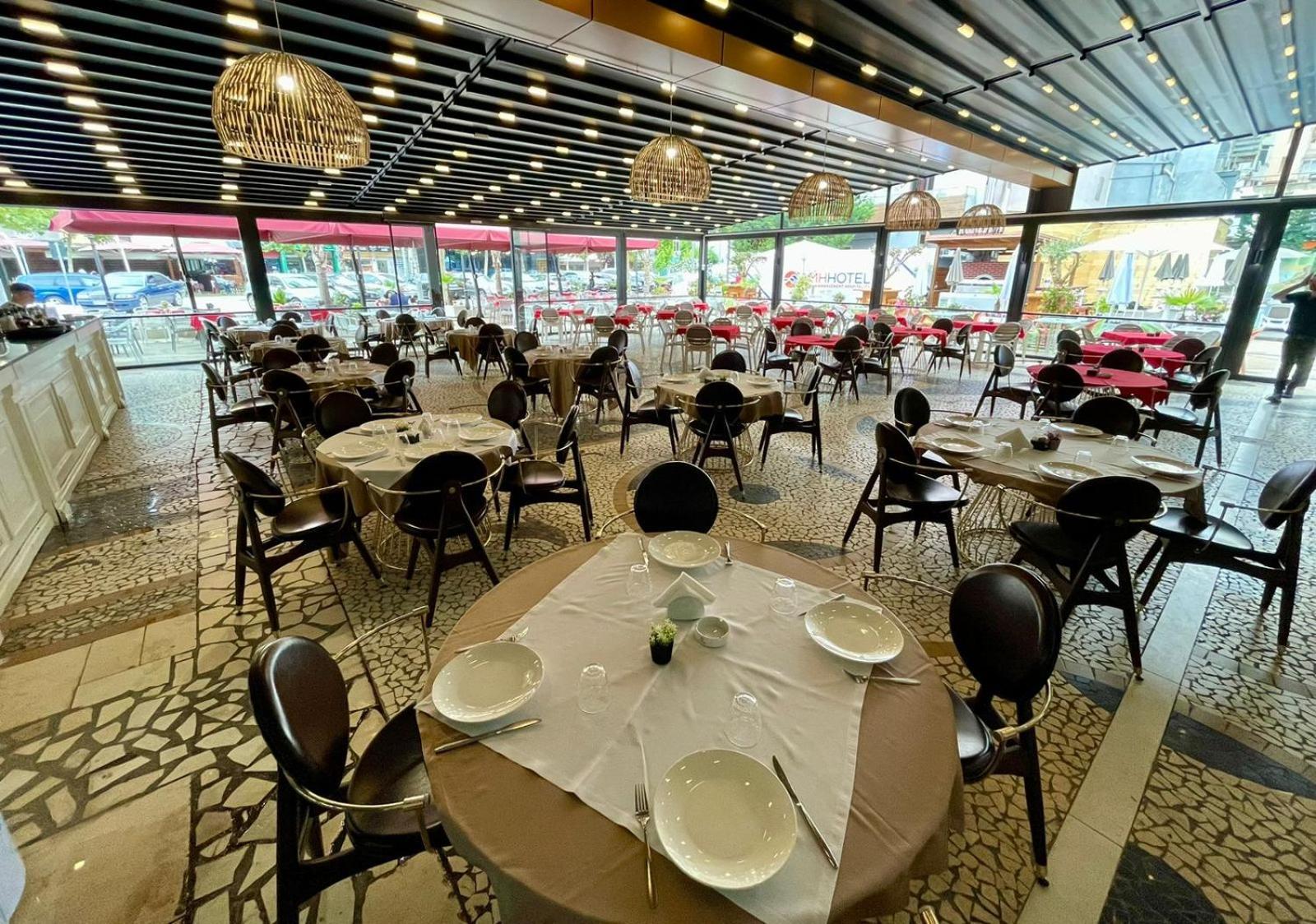 Amh Hotel Durrës Extérieur photo