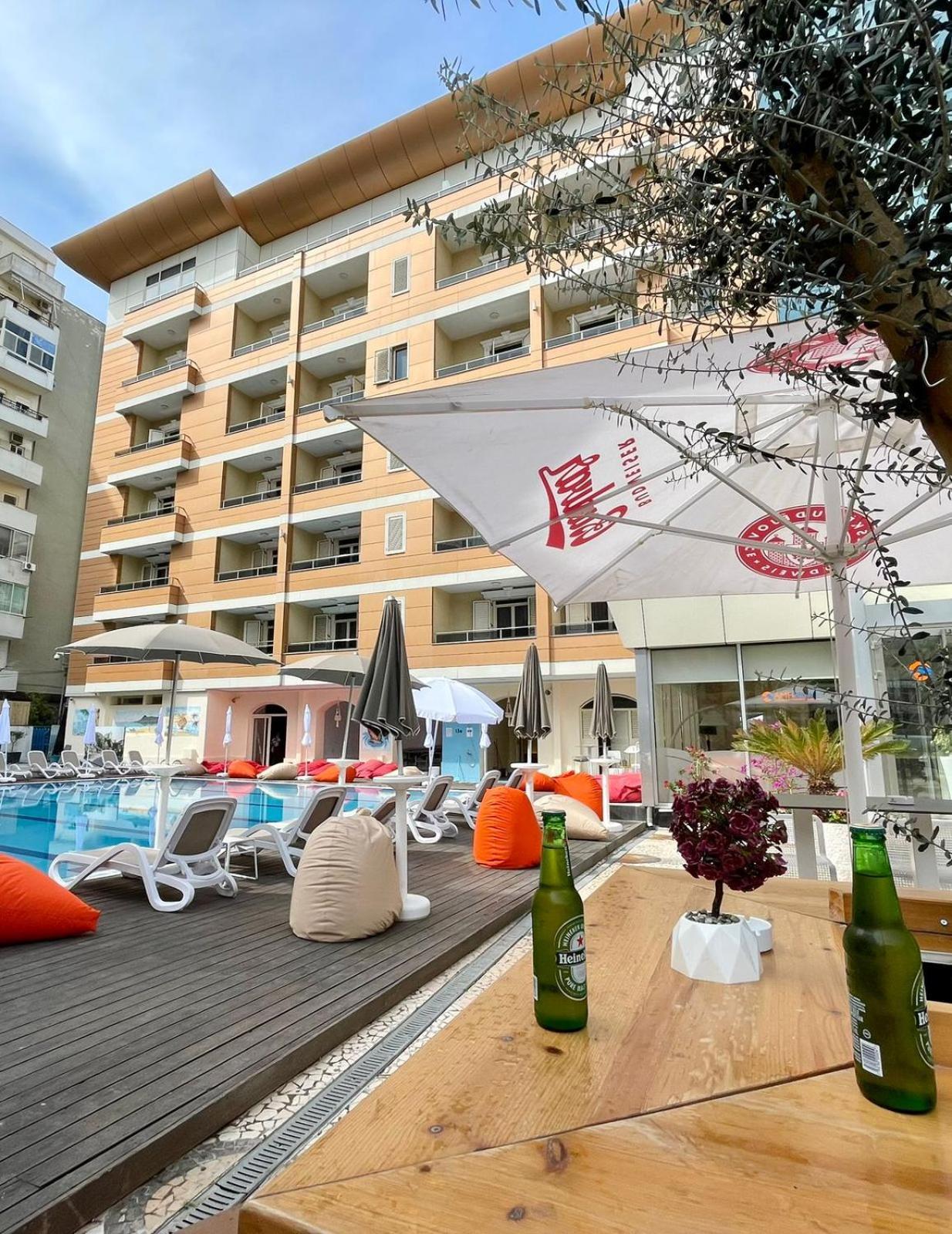 Amh Hotel Durrës Extérieur photo